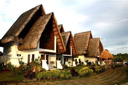 Playa Tropical Resort Hotel Currimao Exterior foto